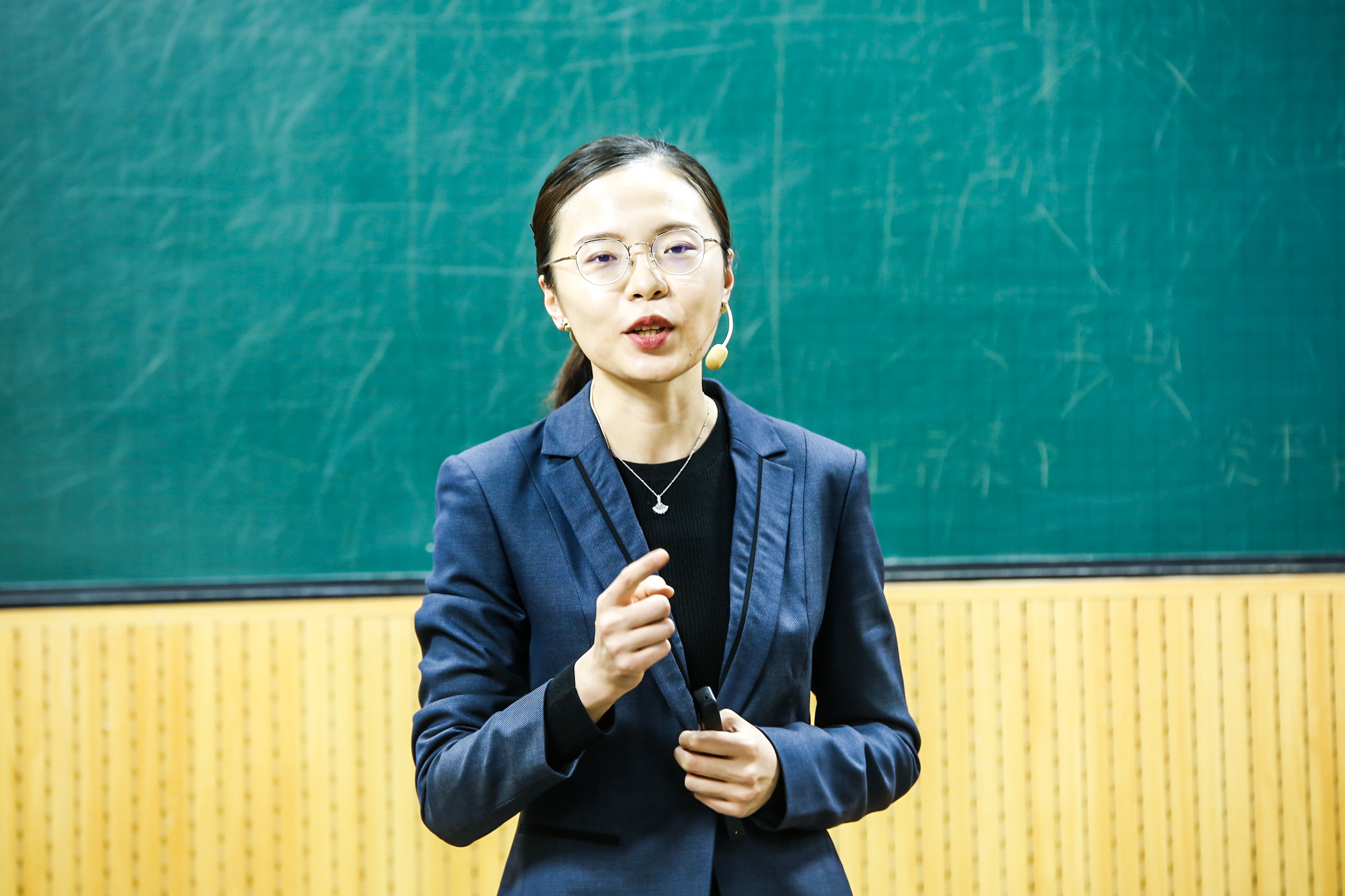 79fbf13481c34bc981dc227cc05069ec.jpg 79fbf13481c34bc981dc227cc05069ec.jpg