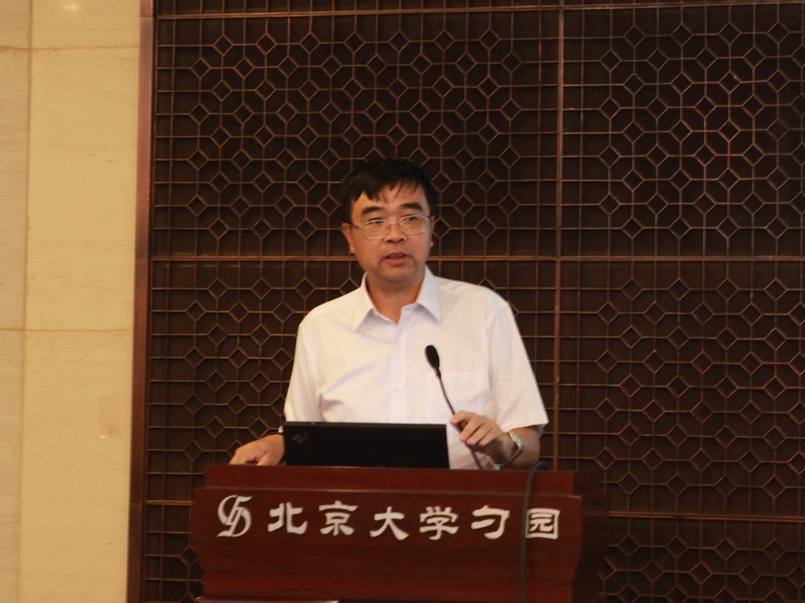 刘力分享光华管理学院“建家”工作经验_调整大小.JPG