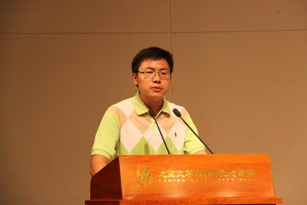 学生志愿者代表牟文龙发言_调整大小.JPG