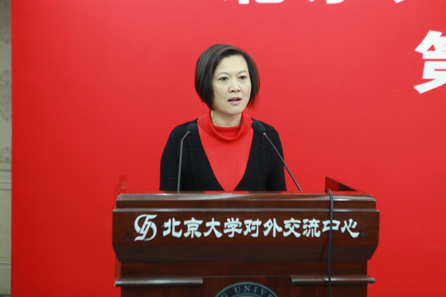 刘穗燕宣读表彰决定_调整大小.JPG