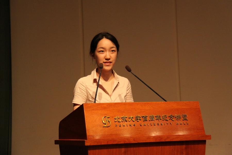 学生志愿者代表杨帆发言.JPG