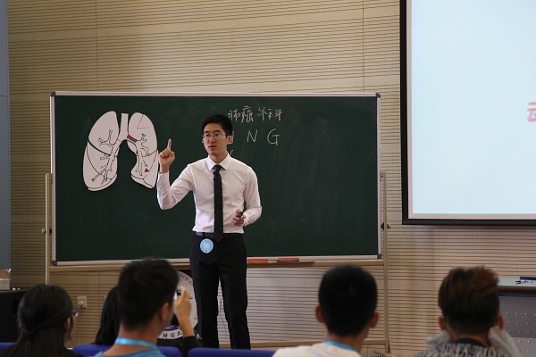 11王兴 肿瘤医院胸外科-600.jpg