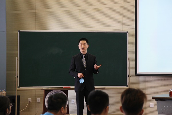 4张晓鹏 人民医院泌尿外科-600.jpg